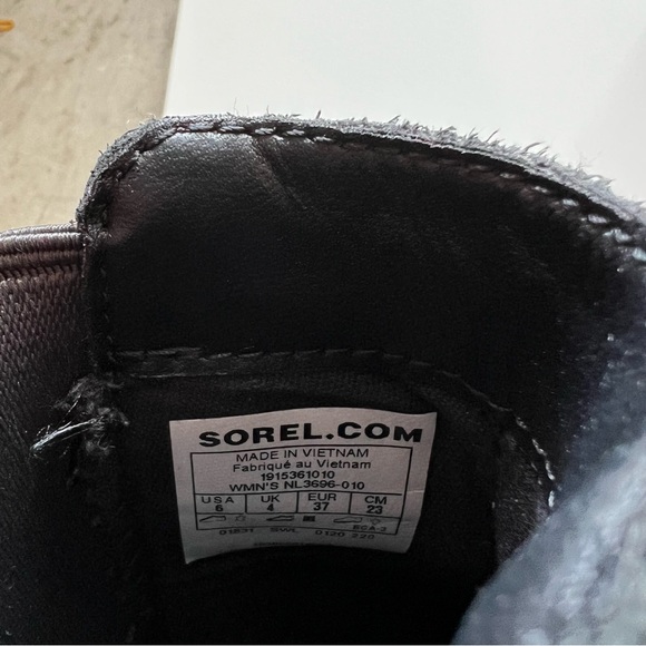Sorel boots - Picture 6 of 6